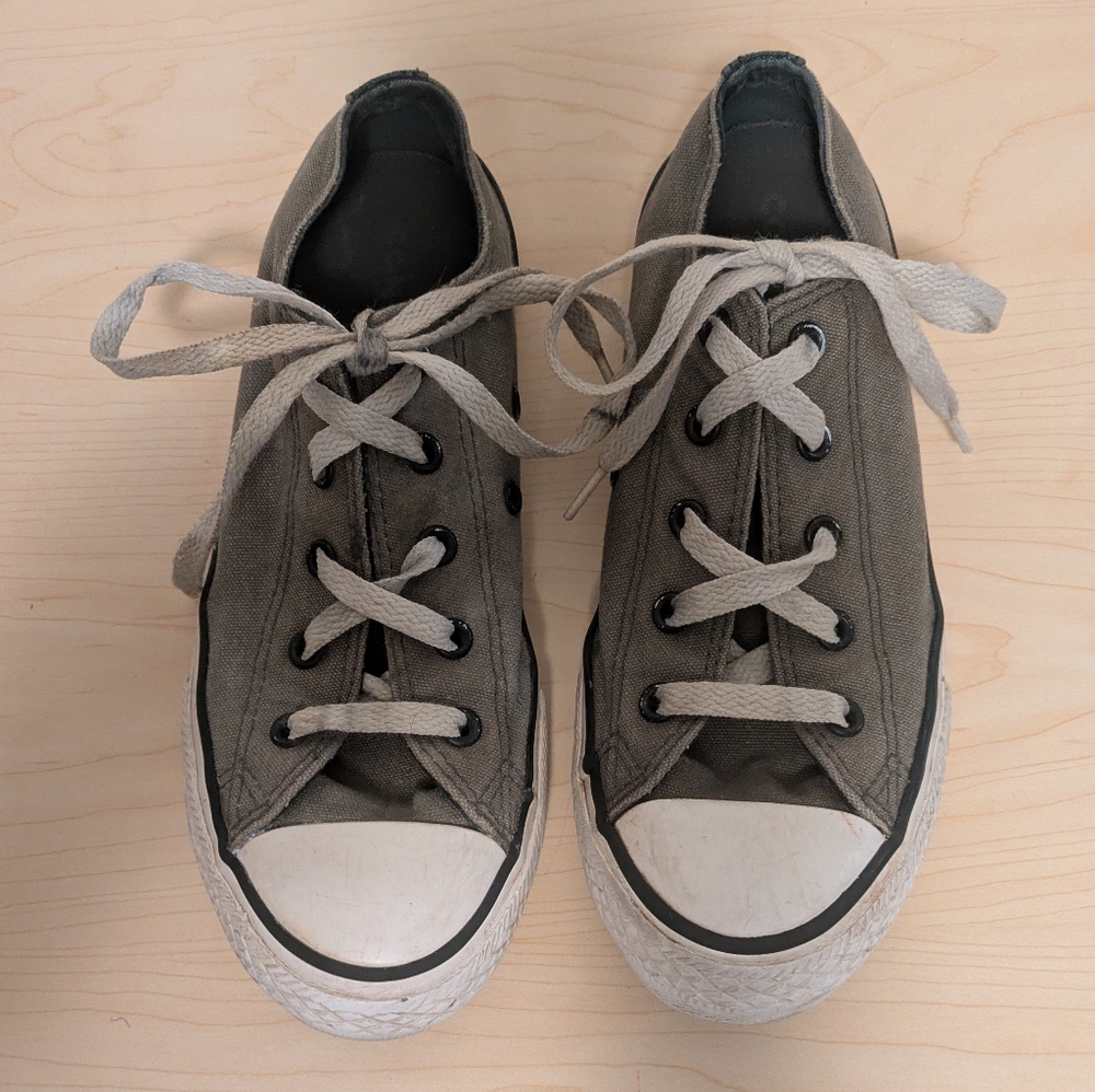 Converse Green Canvas Sneakers - Picture 2 of 9